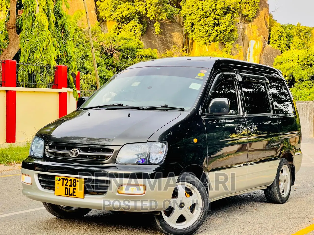 Toyota Noah 2005 Black