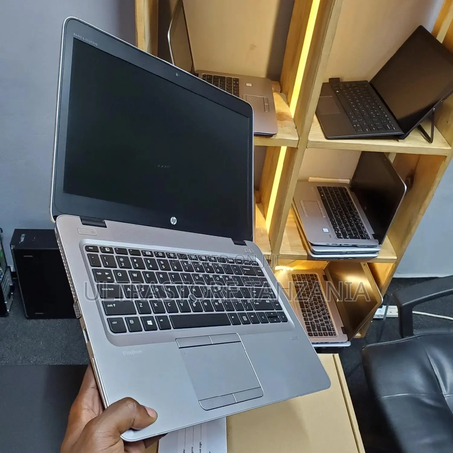 New Laptop HP EliteBook MT42 4GB AMD Ryzen 7 HDD+SSD 500GB