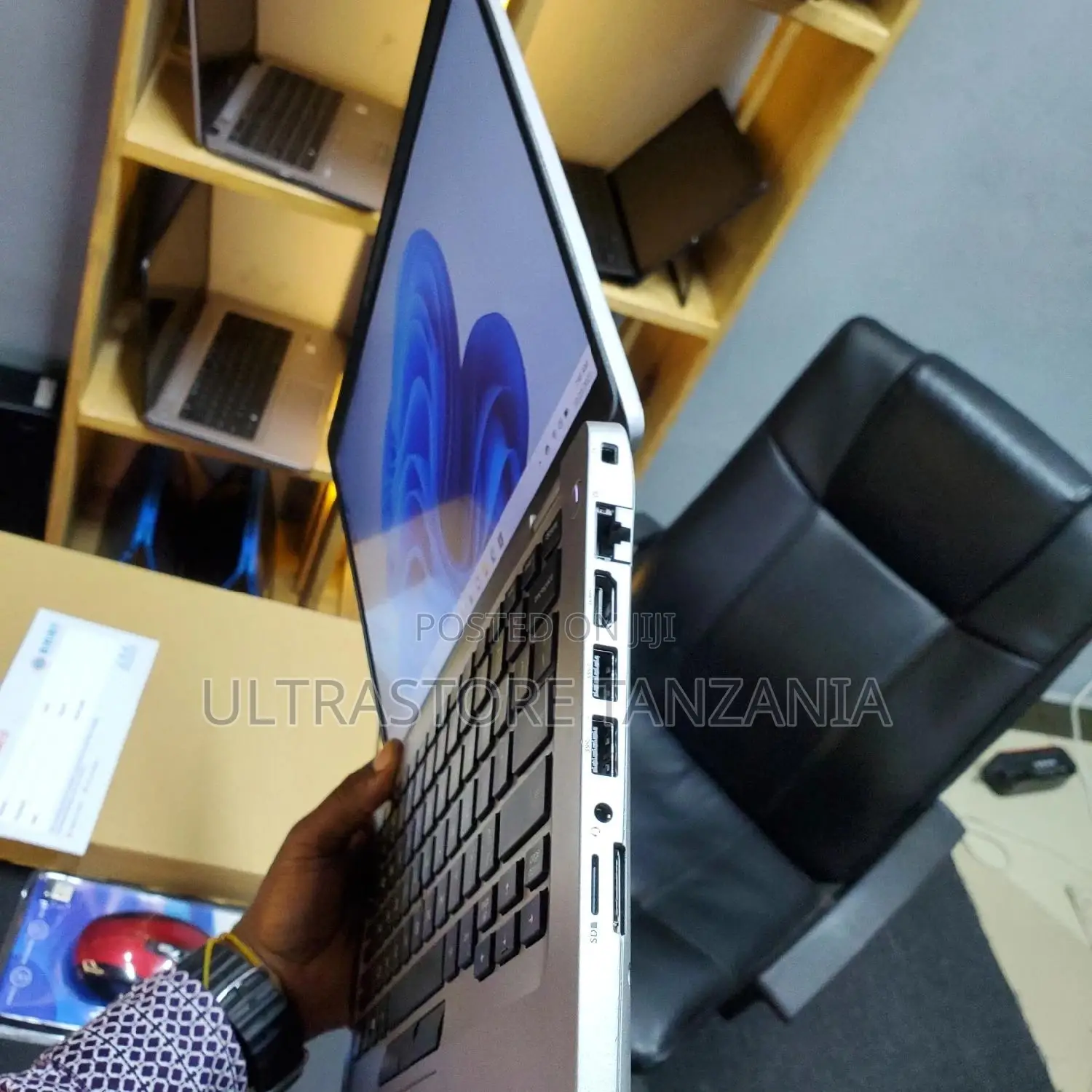 New Laptop HP EliteBook MT42 4GB AMD Ryzen 7 HDD+SSD 500GB
