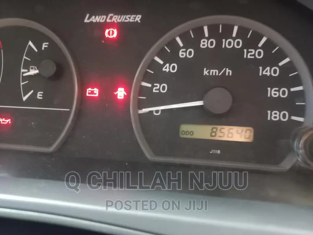 Toyota Land Cruiser 2007 White