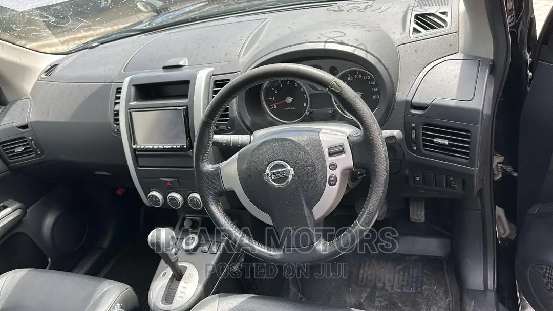 Nissan X-Trail 2010 Black