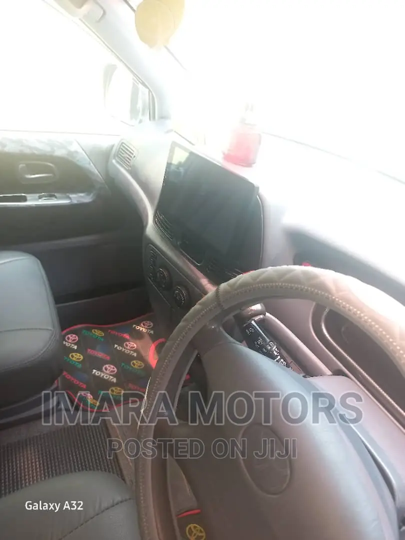 Toyota Noah 2003 Blue