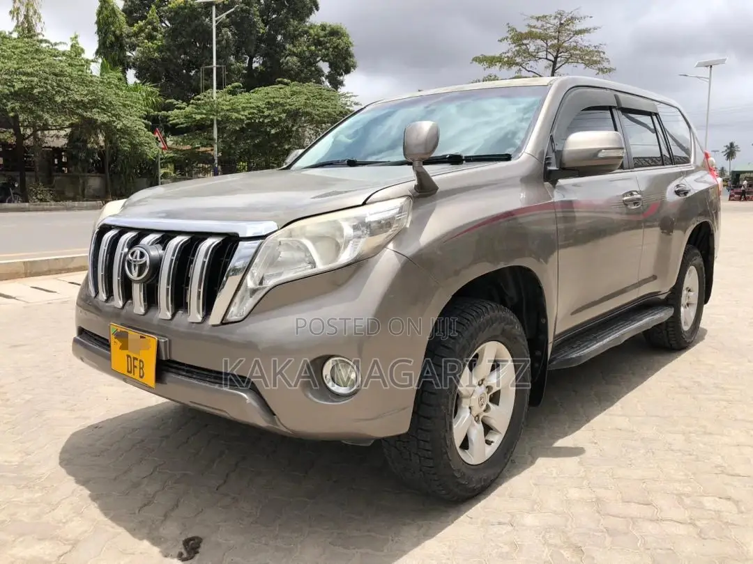 Toyota Land Cruiser Prado 2014 Gray