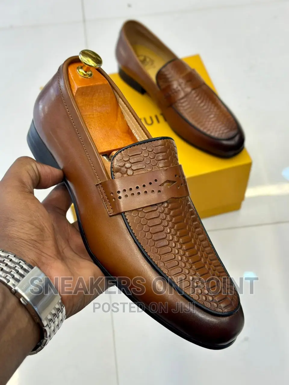 Classic Shoes/ Official Shoes
