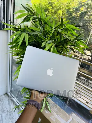 Laptop Apple MacBook Air 2014 4GB Intel Core I5 SSD 128GB