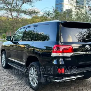 Toyota Land Cruiser 2017 Black