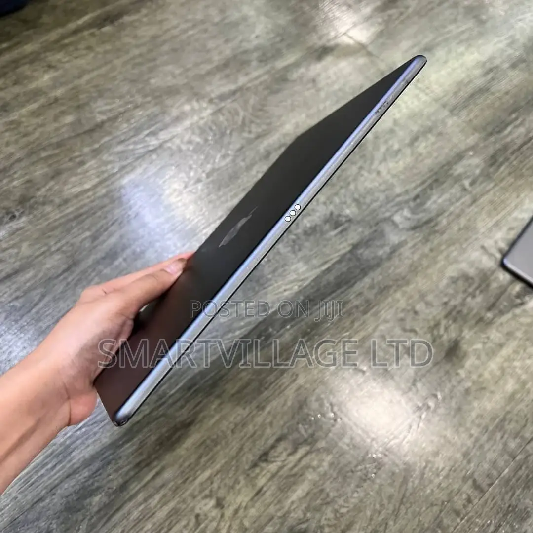 Apple iPad Air (2020) Wi-Fi 64 GB Black