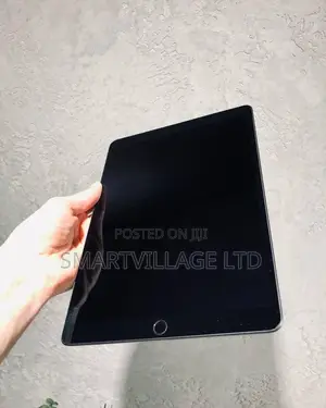 Apple iPad Air 64 GB Black