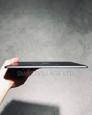 Apple iPad Air 64 GB Black