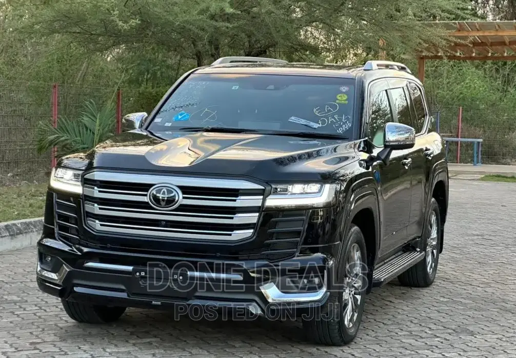 Toyota Land Cruiser 2023 Black