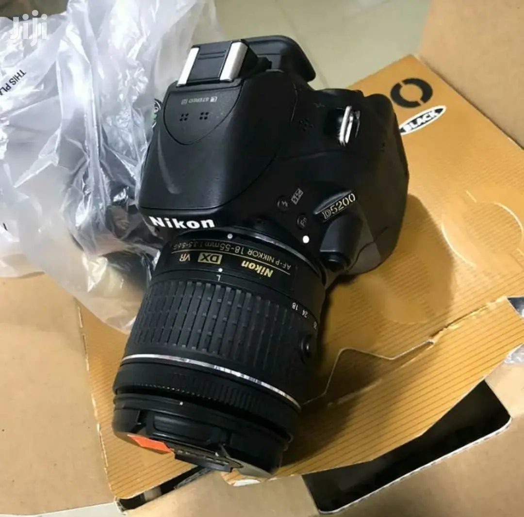 Nikon D5200