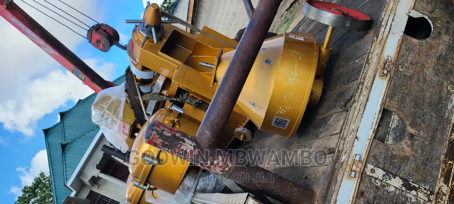 Tunauza Mashine Za Kukamulia Mafuta Ya Alizeti /Oil Press