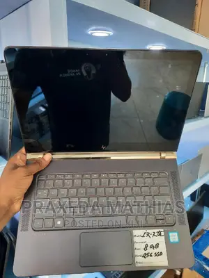 Laptop HP Spectra 13 8GB Intel Core I7 SSD 512GB