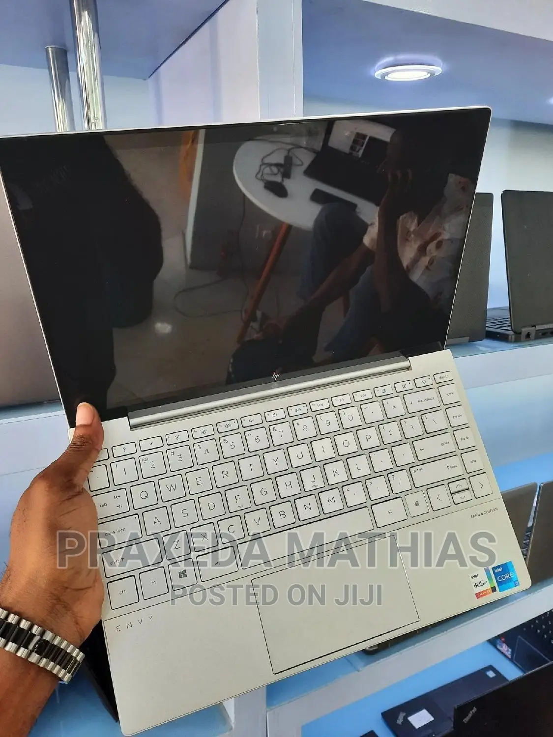 New Laptop HP Envy 13t 16GB Intel Core I7 SSD 512GB