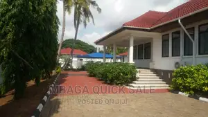 12bdrm House in Mbaga Estate, Oyster Bay for rent