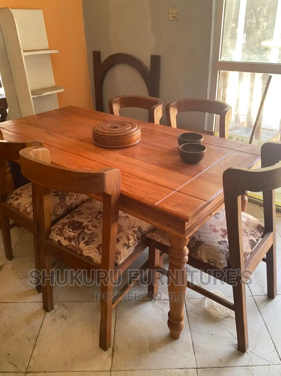 Dinning Table