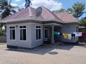 Photo - 3bdrm House in Kimara for sale