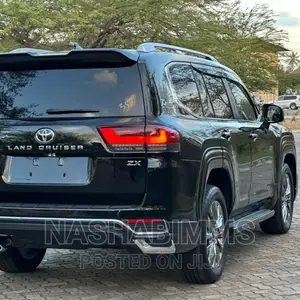 New Toyota Land Cruiser 2023 Black