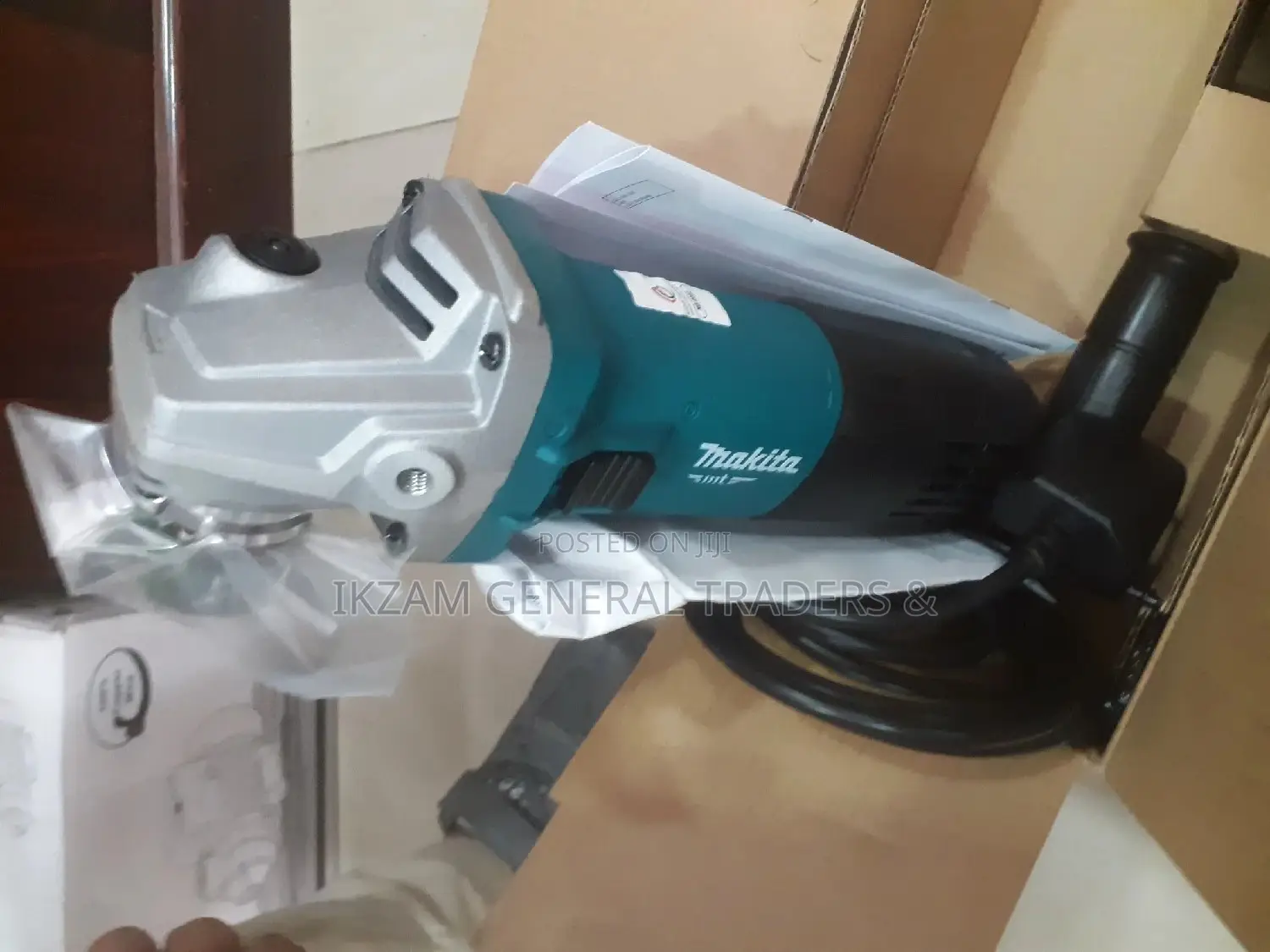 Angle Grinder Makita Available