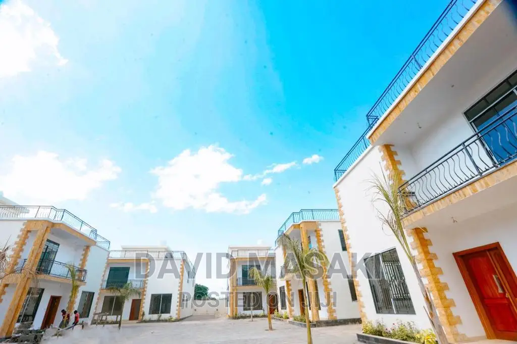 5bdrm Villa in Oysterbay Villas, Msasani for rent