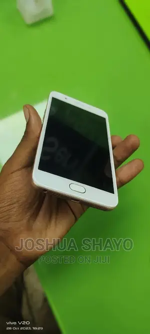Oppo F1s 64 GB Gold