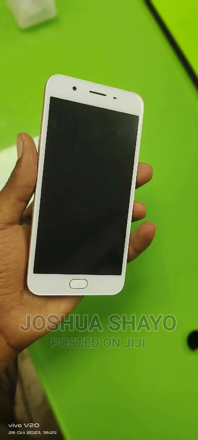 Oppo F1s 64 GB Gold