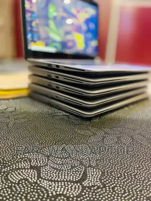 Laptop HP EliteBook 840 G4 8GB Intel Core I5 HDD+SSD 500GB