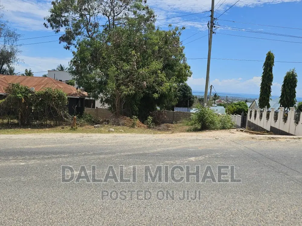 Plot for Sale Salasala.#.