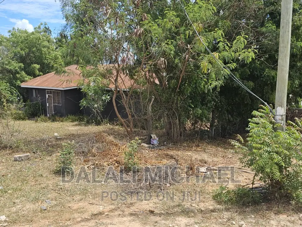 Plot for Sale Salasala.#.