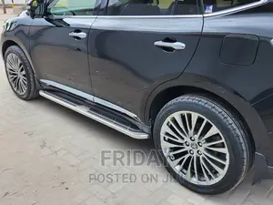 Toyota Harrier 2.5 Hybrid 4WD 2016 Black