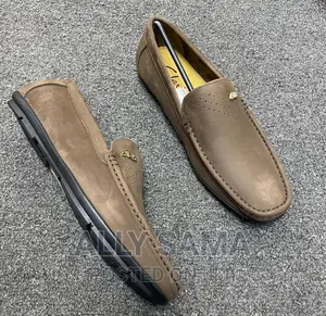Loafers Louis Vuitton Pure Leather Original
