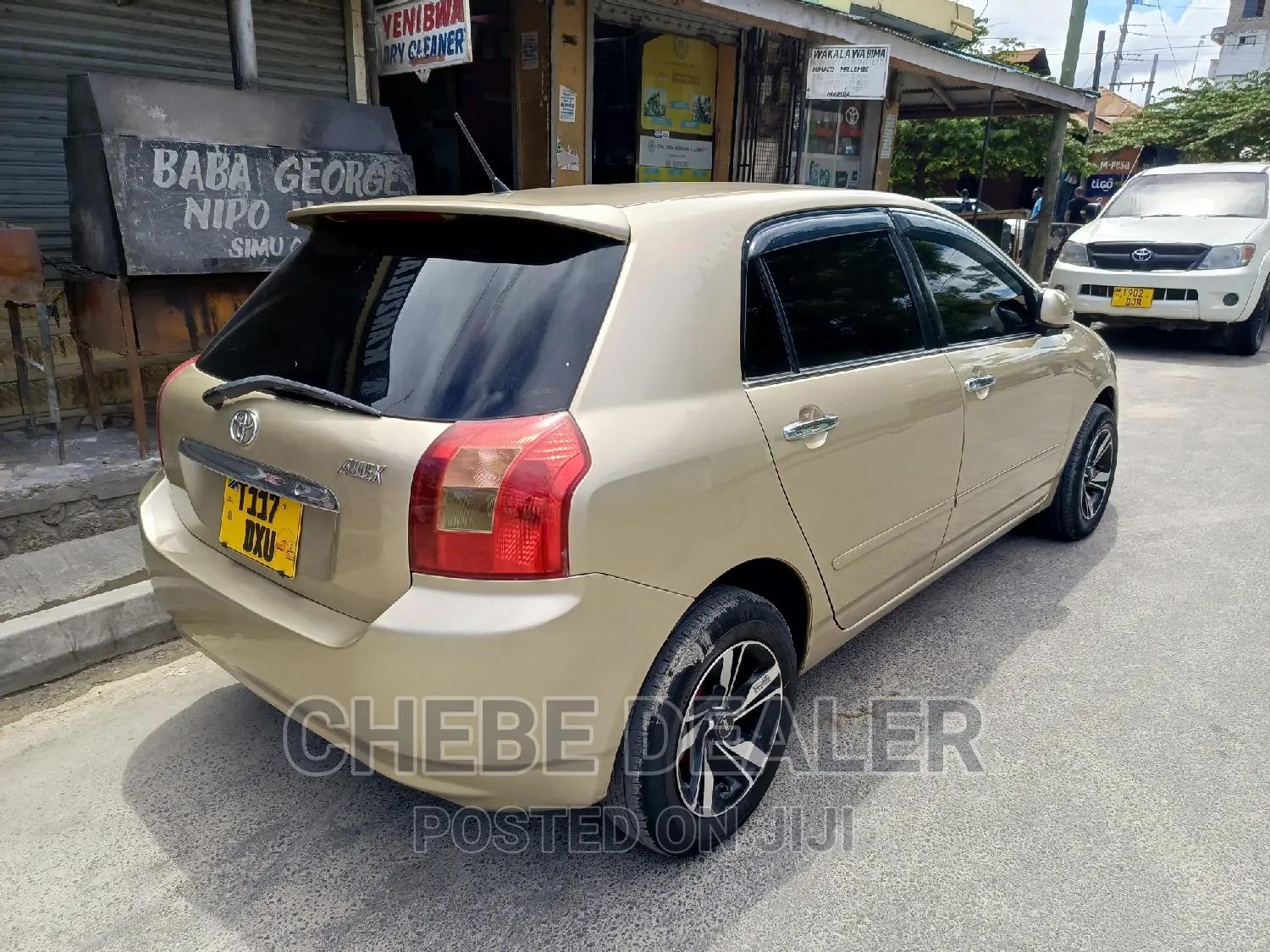 Toyota Corolla RunX 2005 Gold