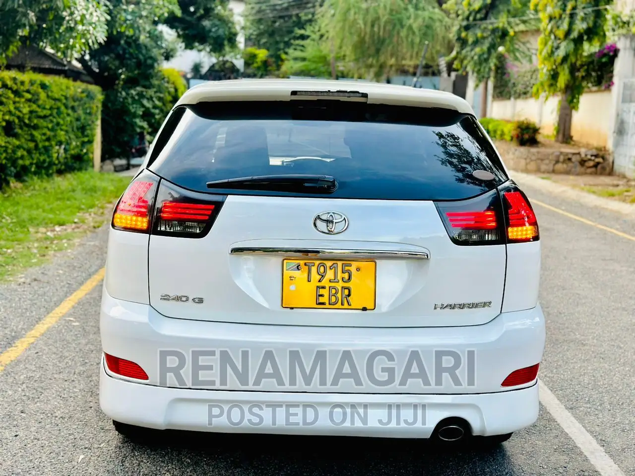 Toyota Harrier 2006 White