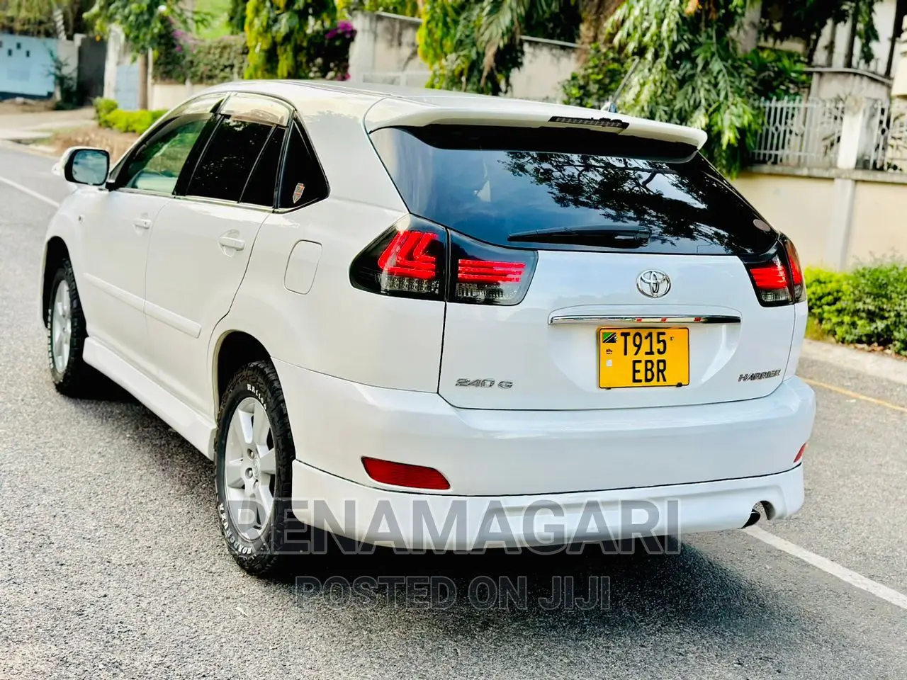 Toyota Harrier 2006 White