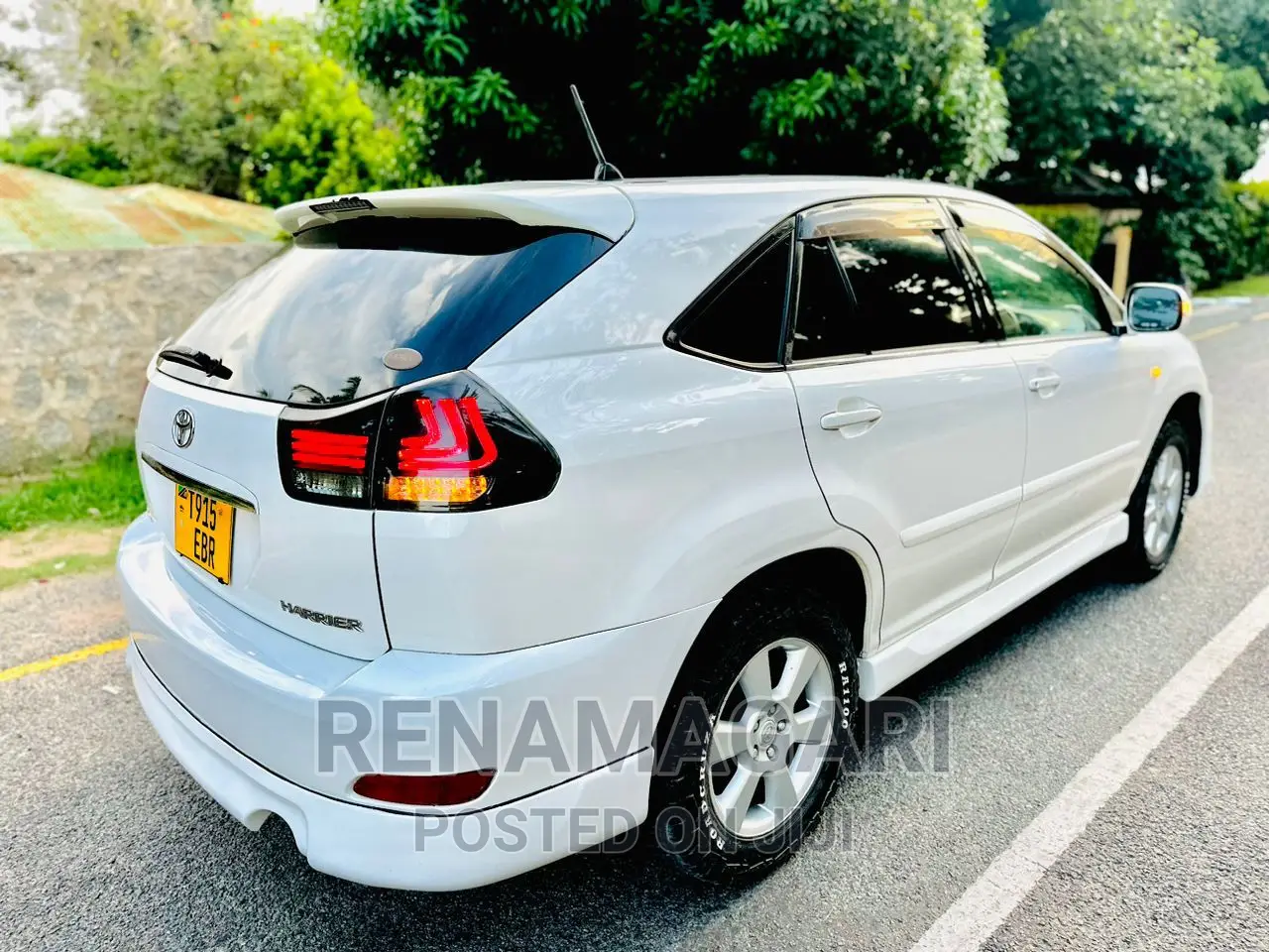 Toyota Harrier 2006 White
