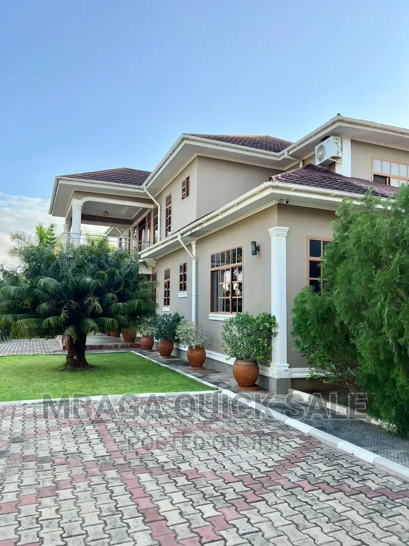 5bdrm House in Bunju for sale