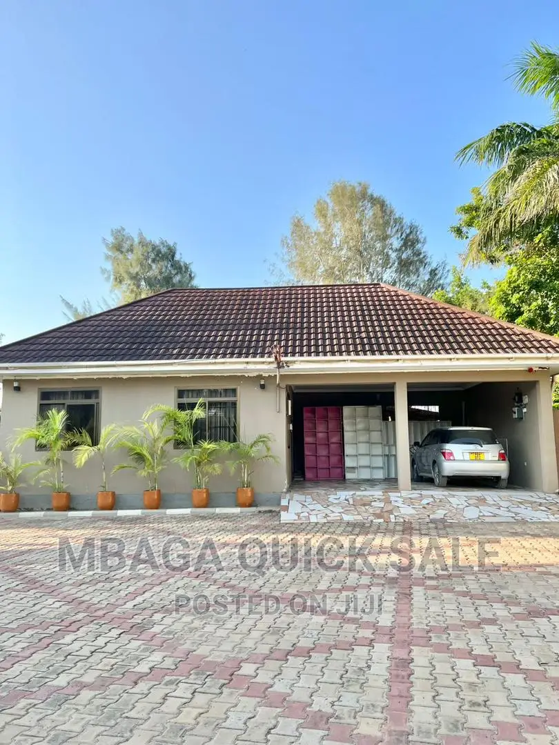 5bdrm House in Bunju for sale