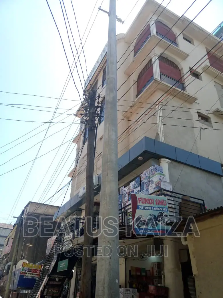 20bdrm Block of Flats in Kariakoo Msimbazi for sale