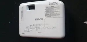 EPSON Projector Eb-E01 3300L