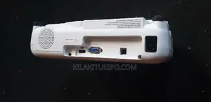 EPSON Projector Eb-E01 3300L