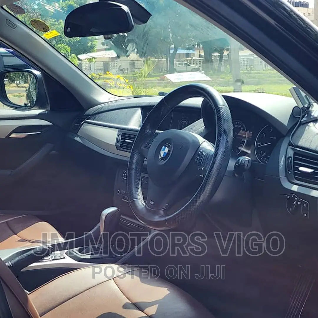 BMW X1 2011 Black