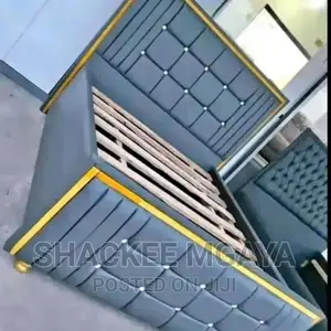 Bed Sofa Kali Sana Karibu Wateja