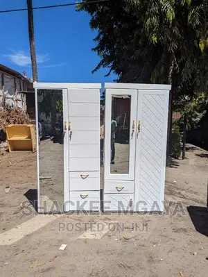 Kabati Za Nguo Mbao Ni Nzuri Sana Karibu Sana