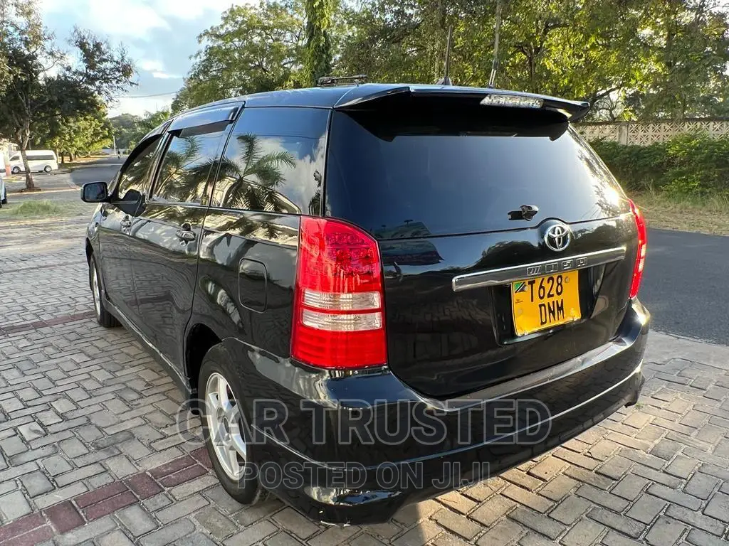 Toyota Wish 2004 Black
