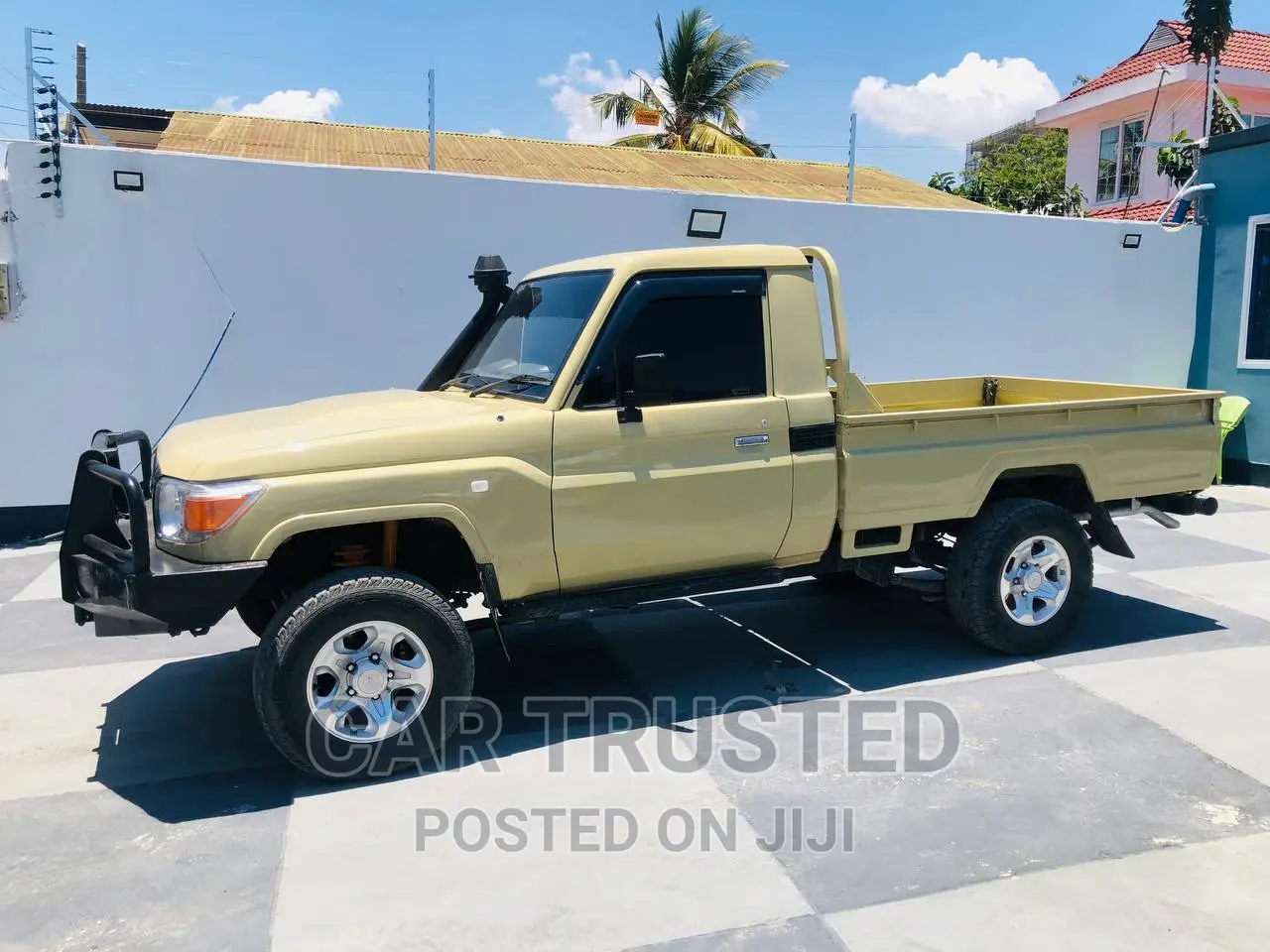 Toyota Land Cruiser 2010
