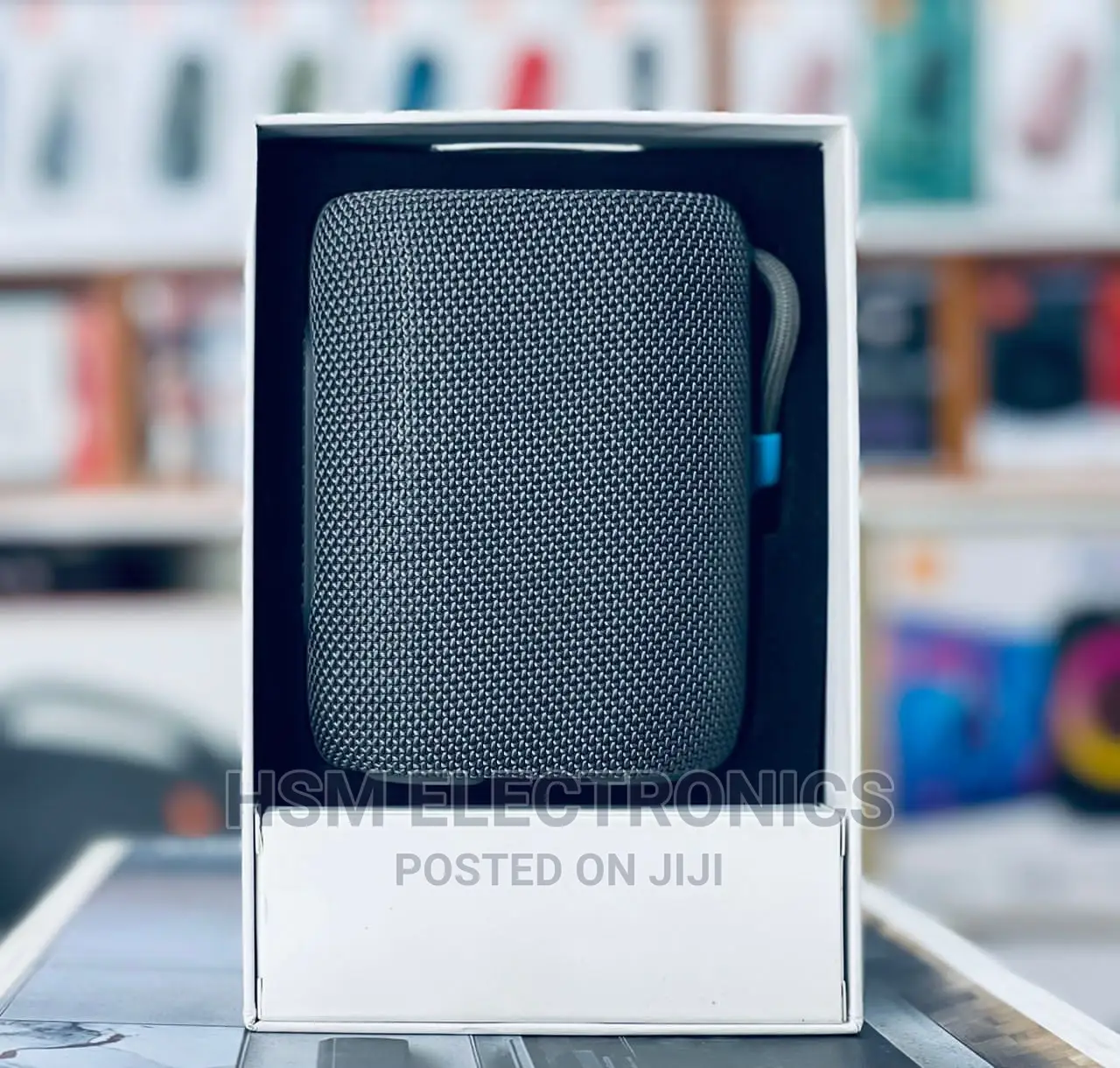 Thunder Portable Speaker +Fm