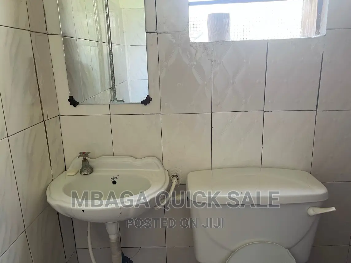 6bdrm Bungalow in R U Fiji Mwaseni for rent