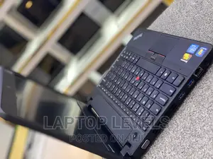 Laptop Lenovo ThinkPad X131e 4GB Intel Core 2 Duo HDD 320GB