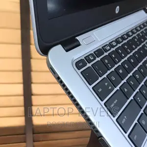 Laptop HP EliteBook 820 G3 8GB Intel Core I5 HDD+SSD 500GB