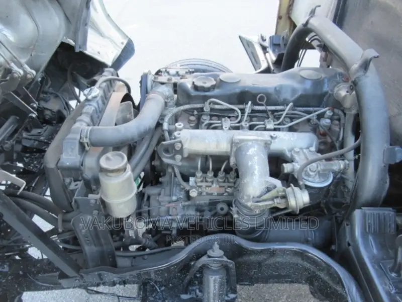 Mitsubishi Cnter Truck